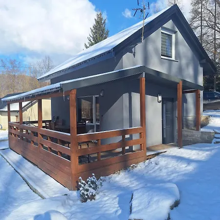 Przy Skarpie بيت للعطل